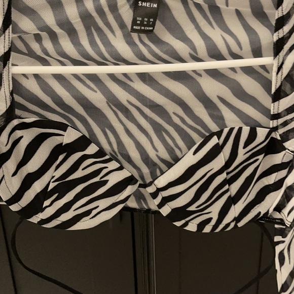 Top - Picture 2 of 4